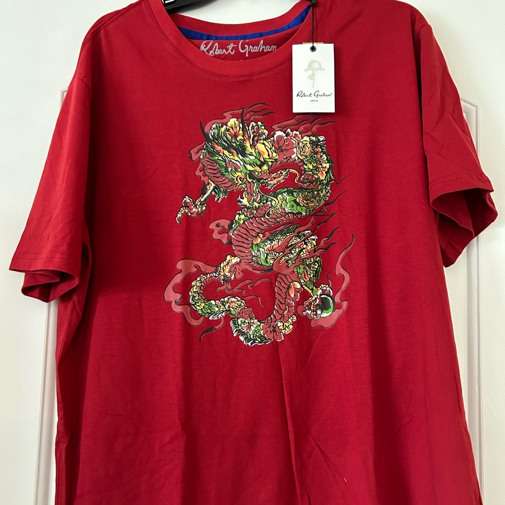 Robert Graham t-shirt, red and size large